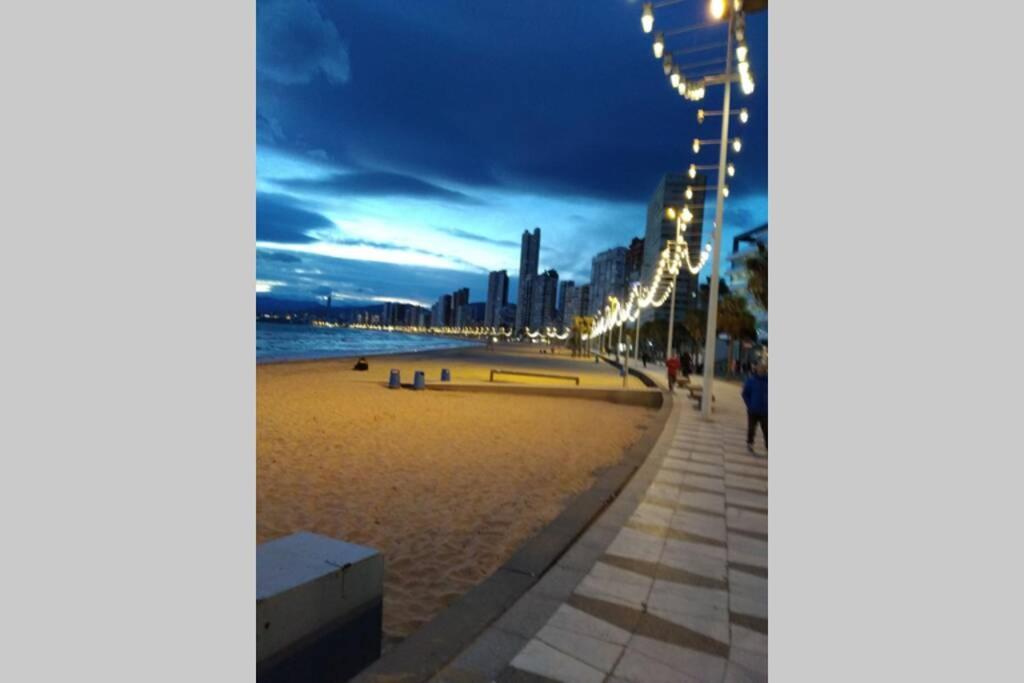 Appartement Vue Sur Mer Avenue De L'Europe بينايدورم المظهر الخارجي الصورة